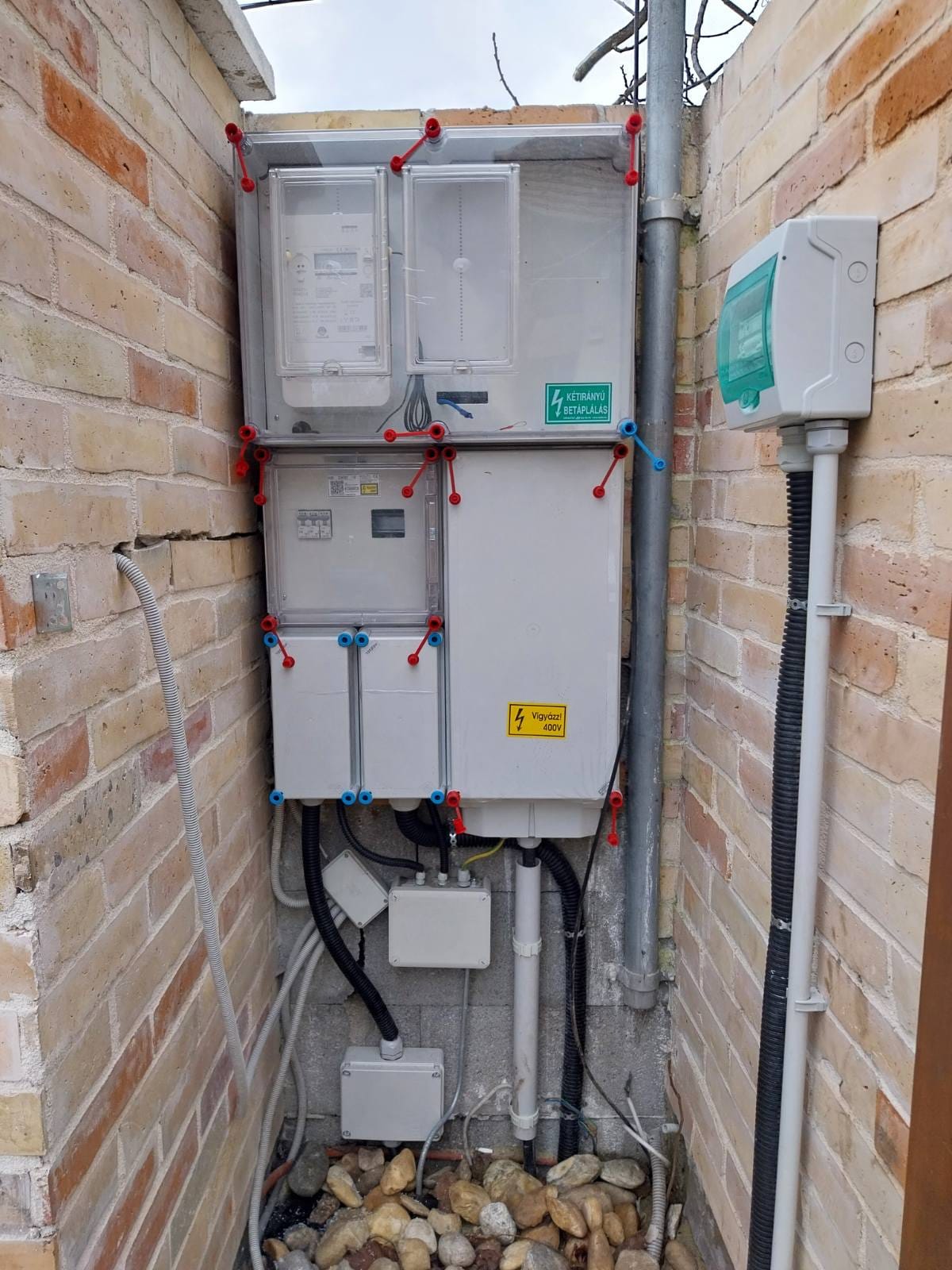 Villanyszerelési munka 8