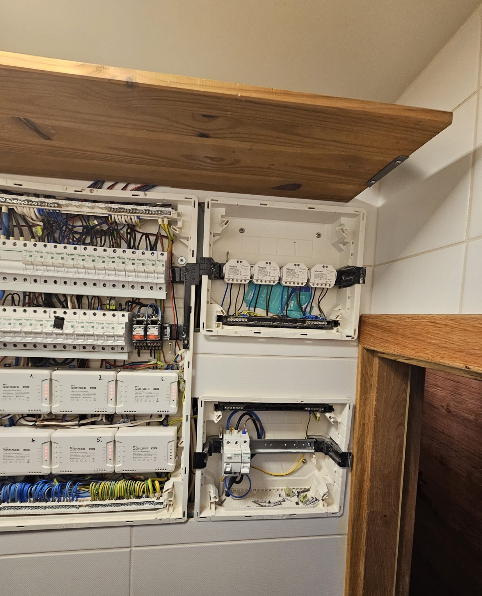 Villanyszerelési munka 11